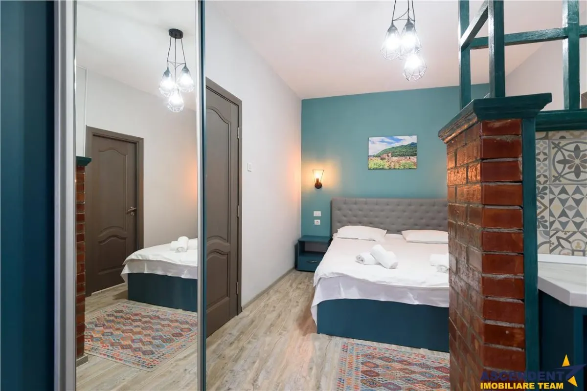 Apartament cu trei unitati locative, baie si bucatarie fiecare, central, Brasov - foto 5