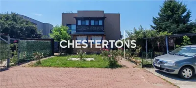 Apartament de 3 camere  81 mp, curte proprie 220mp, 2 locuri de parcare, si toate utilitatile, in sector 5, 2 minute de Sos. Alexandriei - Bragadiru