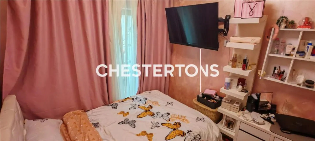 Apartament de 3 camere  81 mp, curte proprie 220mp, 2 locuri de parcare, si toate utilitatile, in sector 5, 2 minute de Sos. Alexandriei - foto 11
