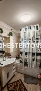 Apartament de 3 camere  81 mp, curte proprie 220mp, 2 locuri de parcare, si toate utilitatile, in sector 5, 2 minute de Sos. Alexandriei - foto 14