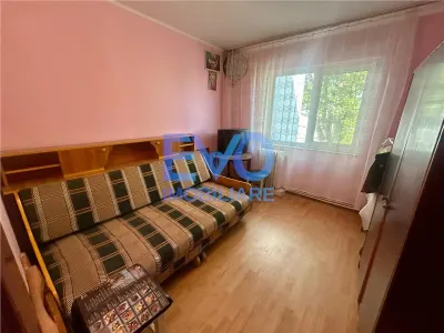 APARTAMENT 3 CAMERE DE VANZARE, ZIMBRU - Iasi