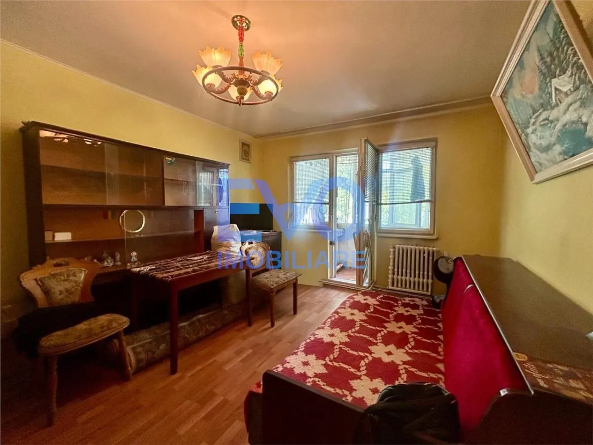 APARTAMENT 3 CAMERE DE VANZARE, ZIMBRU - foto 2