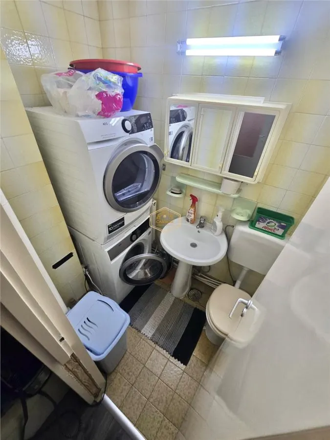 Apartament cu 4 camere in Piata 25 Octombrie | Etaj 3 - foto 13