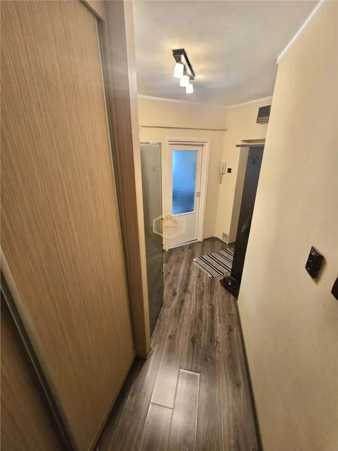 Apartament cu 4 camere in Piata 25 Octombrie | Etaj 3 - foto 14