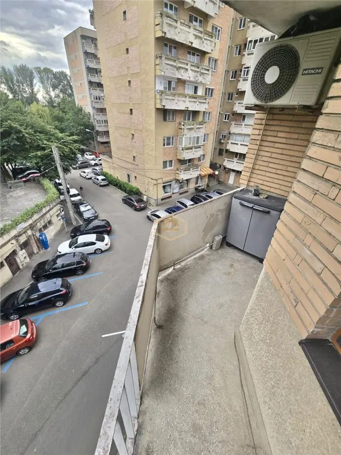 Apartament cu 4 camere in Piata 25 Octombrie | Etaj 3 - foto 16