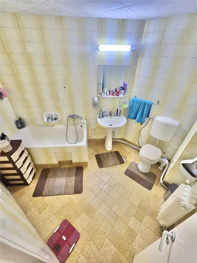 Apartament cu 4 camere in Piata 25 Octombrie | Etaj 3 - foto 17