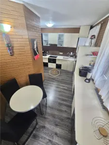 Apartament cu 4 camere in Piata 25 Octombrie | Etaj 3 - foto 6