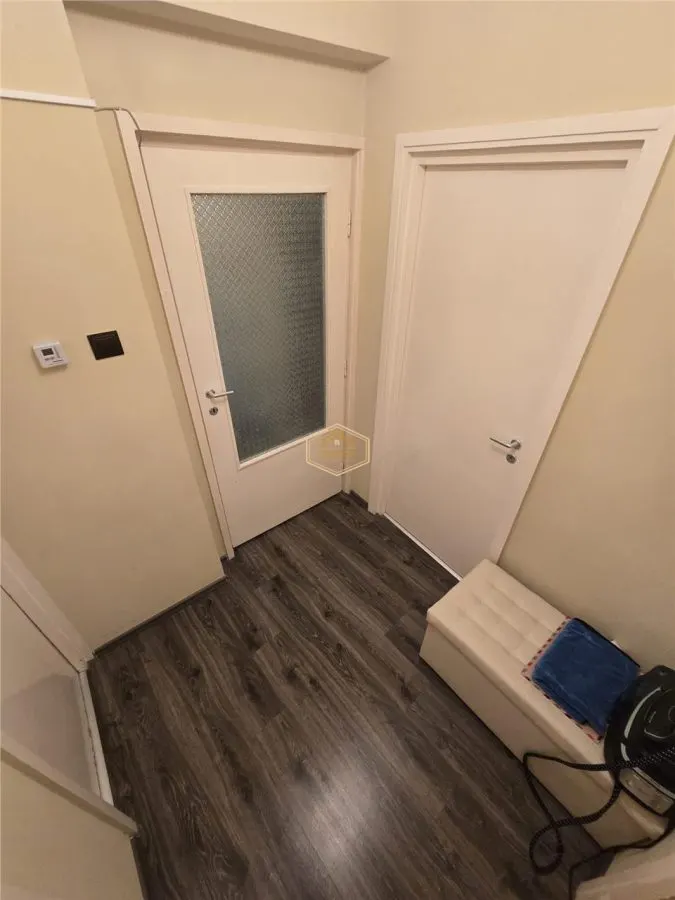 Apartament cu 4 camere in Piata 25 Octombrie | Etaj 3 - foto 9