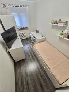 Apartament cu 4 camere in Piata 25 Octombrie | Etaj 3 - foto 10