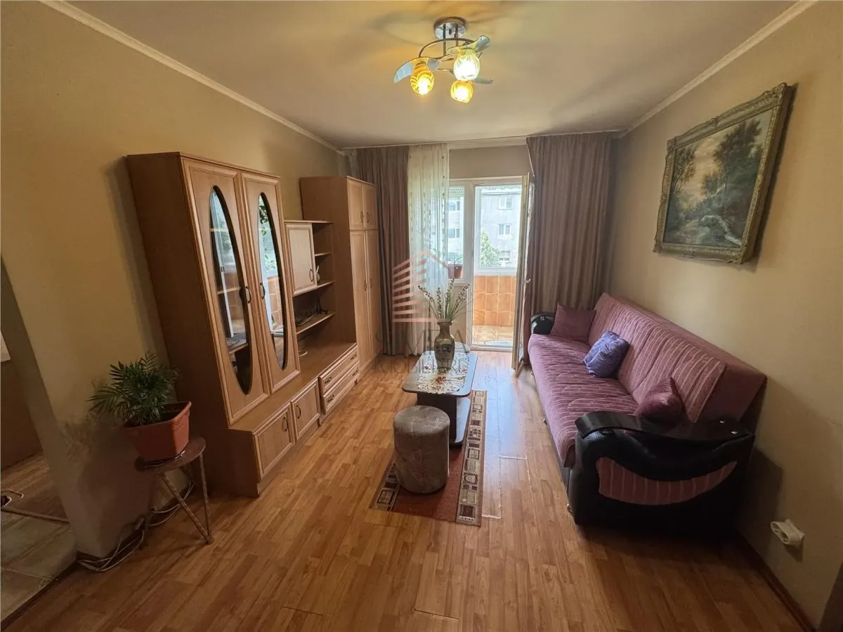 Apartament cu 2 camere, zona Rogerius - foto 1