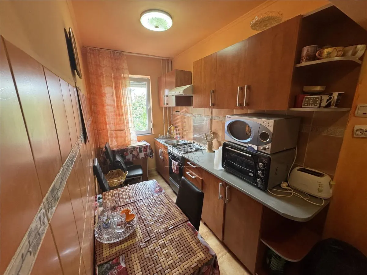 Apartament cu 2 camere, zona Rogerius - foto 3