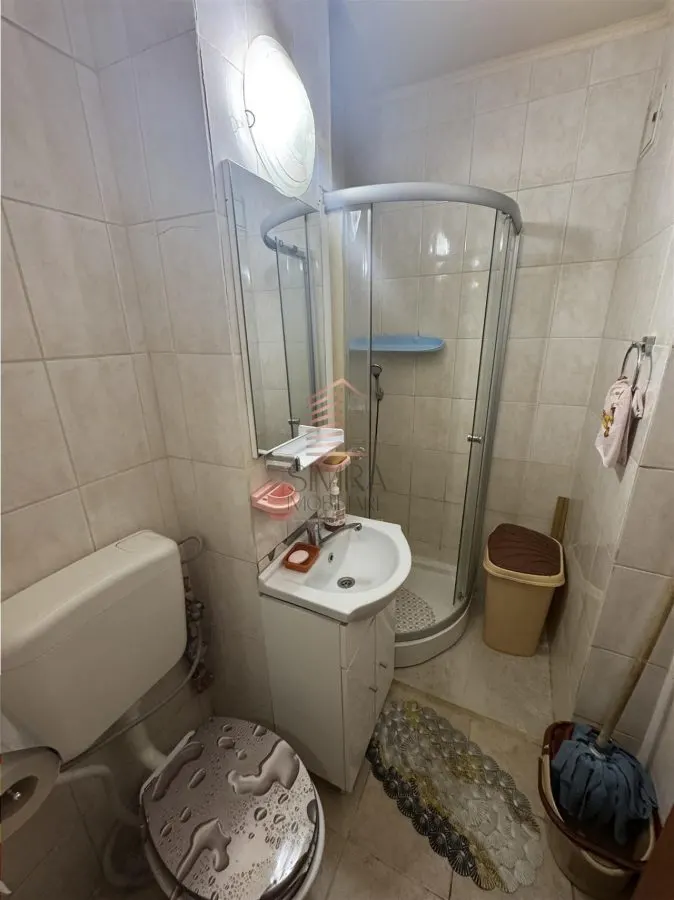 Apartament cu 2 camere, zona Rogerius - foto 8