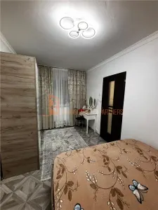 Apartament 2 camere cf 2 semidecomandat zona Micro 14 - foto 5