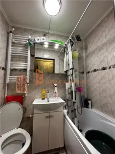 Apartament 2 camere cf 2 semidecomandat zona Micro 14 - foto 7