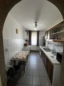 Apartament 3 camere 2 bai cartier Tractorul 65.65 mp - foto 4