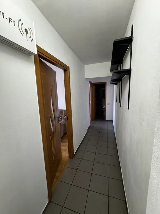 Apartament 3 camere 2 bai cartier Tractorul 65.65 mp - foto 6