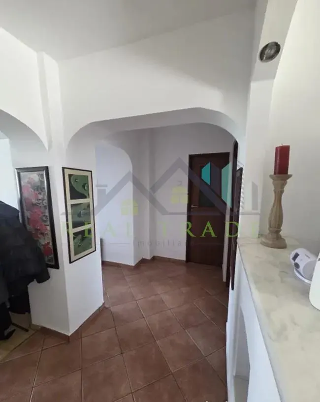 Apartament 3 camere etaj intermediar str. Toamnei - foto 7