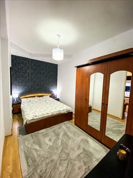 Apartament 3 camere etajul 1 zona Centrul Civic, Brasov - foto 3