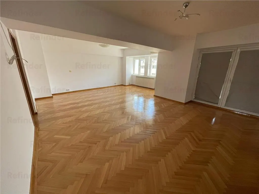 Inchiriere apartament 4 camere transformat in 3 camere | stradal Bd. Unirii | bucatarie mobilata si utilata | - foto 7