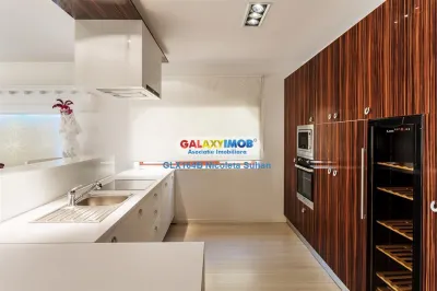 TRIPLEX 5 CAMERE LIFT INTERIOR -HERASTRAU/NORDULUI 2 PARCARI SUBTERANE - foto 6