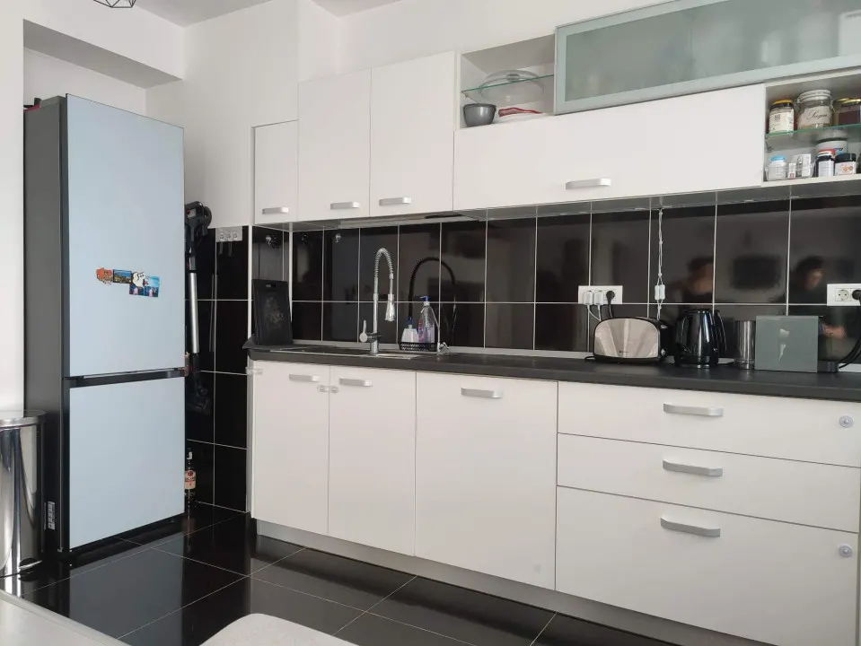 Apartament 4 camere in Green Vista, parcare subterana inclusa si terasa de 30 mp - foto 4
