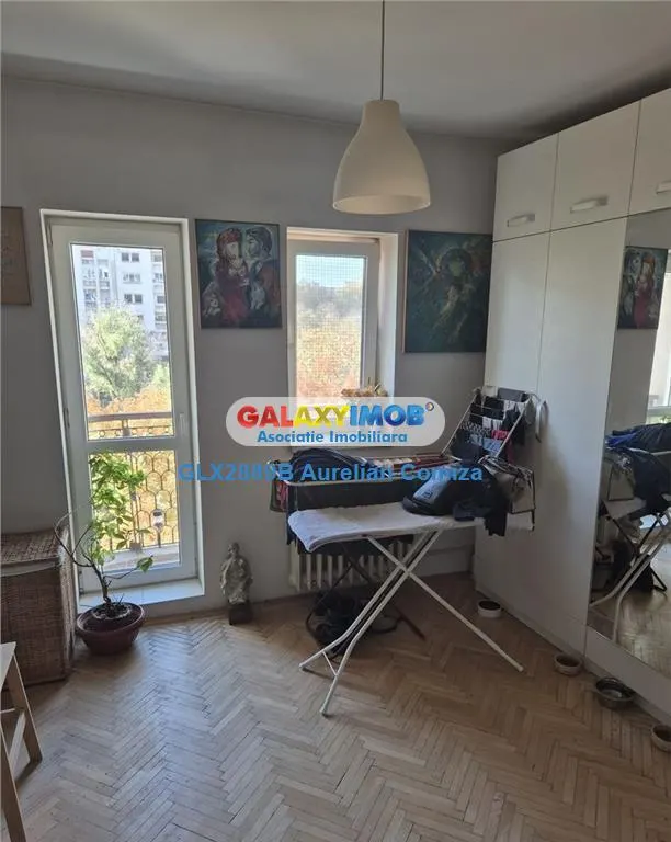 Vanzare apartament 3 camere Bd. Regina Maria/Libertatii - foto 1