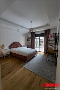 Vila de Lux cu Piscina Infinity-Gheraiesti, Bacau - foto 20
