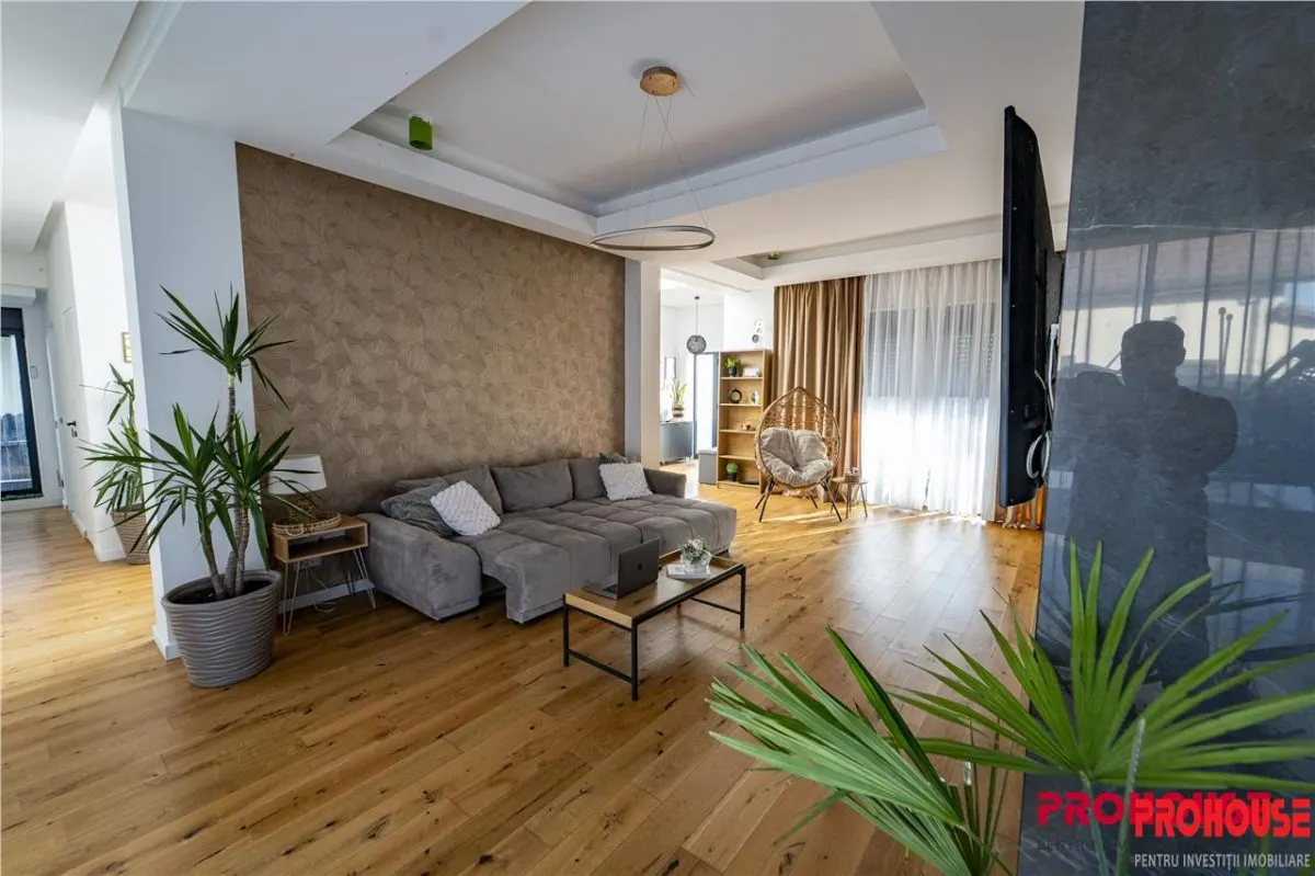 Vila de Lux cu Piscina Infinity-Gheraiesti, Bacau - foto 6