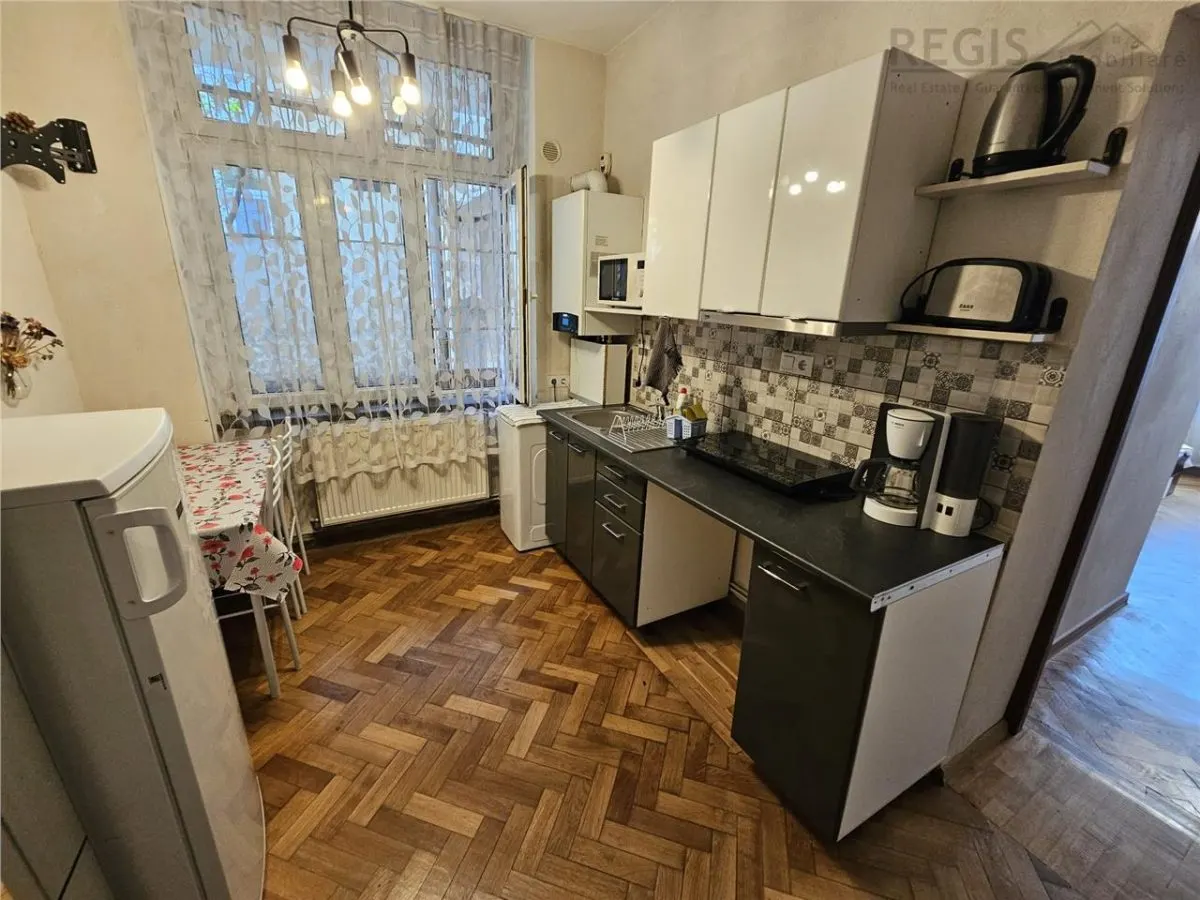 Investitie la cheie in zona centrala! 2 apartamente la casa, transformate in 3 unitati independente cu intrari separate â€“ ideale pentru Airbnb - foto 10