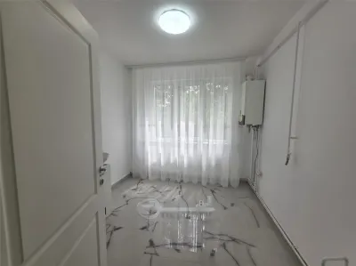 Apartament 3 camere - Alexandru cel Bun - etaj 2 - renovat - Iasi