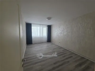 Apartament 3 camere - Alexandru cel Bun - etaj 2 - renovat - foto 2