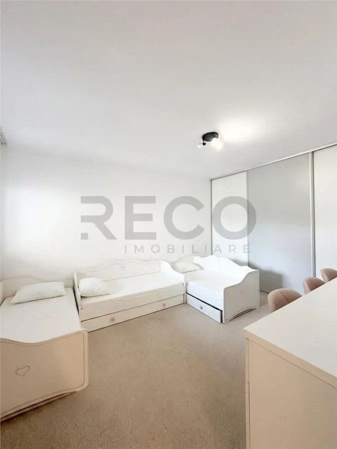 RECO Apartament modern si spatios la curte comuna - foto 5