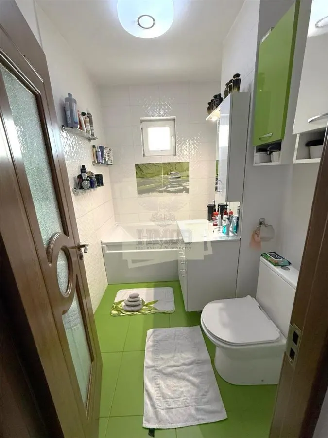Apartament mobilat 68 mpu 3 camere 2 bai si pivnita in Turnisor - foto 8