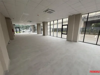 Spațiu comercial modern 155 mp, la cheie, cu două intrări â€“ Bacău - foto 5