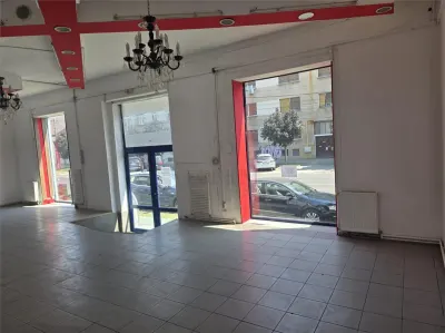 Spatiu comercial - zona excelenta - centrala proprie -63 mp - foto 3