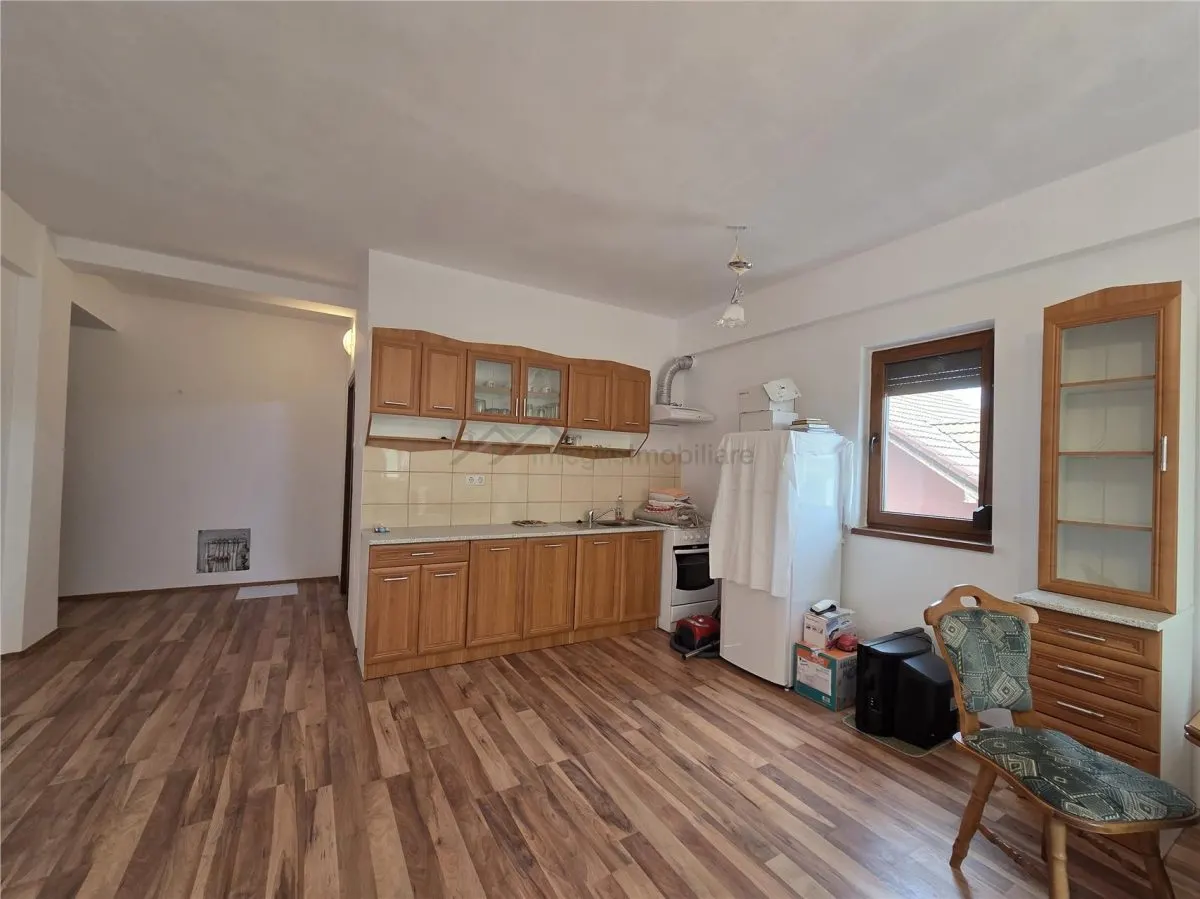 Apartament 1 camera,etaj 1,Cartier Orizont 2,Paleu,Oradea,Bihor - foto 2