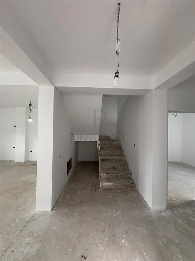 DUPLEX SPATIOS, MOSNITA NOUA, LOCATIE EXCELENTA, CURTE AMENAJATA - foto 12
