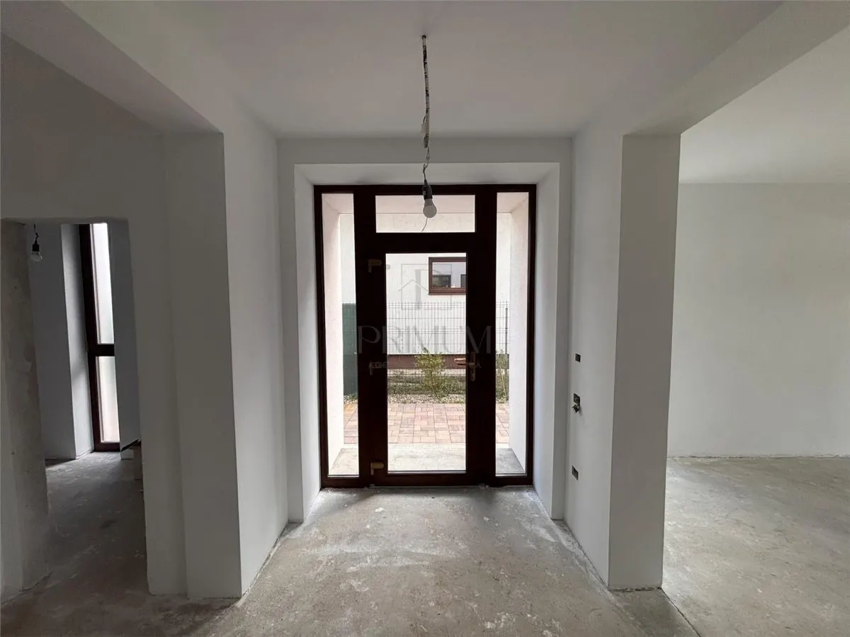 DUPLEX SPATIOS, MOSNITA NOUA, LOCATIE EXCELENTA, CURTE AMENAJATA - foto 13
