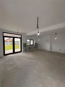 DUPLEX SPATIOS, MOSNITA NOUA, LOCATIE EXCELENTA, CURTE AMENAJATA - foto 4