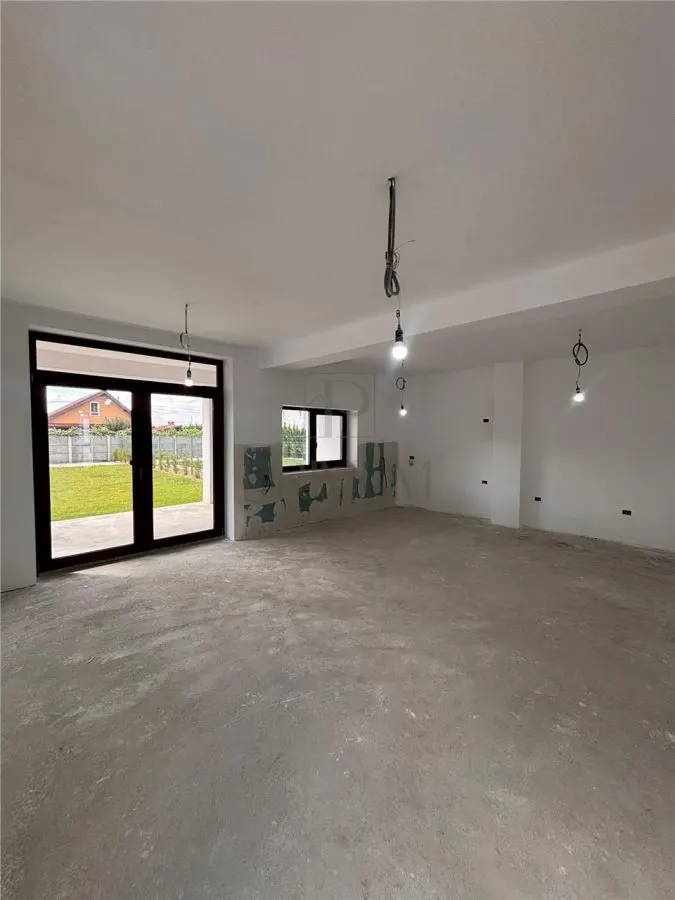 DUPLEX SPATIOS, MOSNITA NOUA, LOCATIE EXCELENTA, CURTE AMENAJATA - foto 4