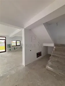 DUPLEX SPATIOS, MOSNITA NOUA, LOCATIE EXCELENTA, CURTE AMENAJATA - foto 7