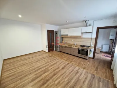 Casa 2 camere, UMF, CENTRAL, curte, renovat, Targu Mures - foto 9