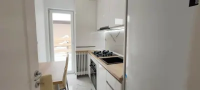 1 CAM LUNCA CETATUII DECOMANDAT - foto 2