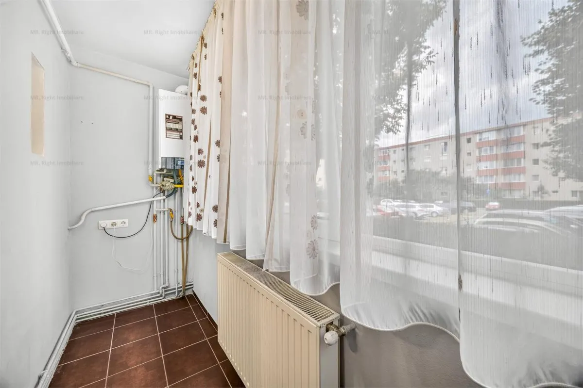 Apartament 2 camere | 2 balcoane | decomandat | Codrul Cosminului - foto 13