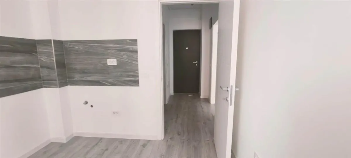 1 CAM NEMOBILAT DECOMANDAT CAPT CUG VISOIANU ETAJ INTERMEDIAR - foto 3