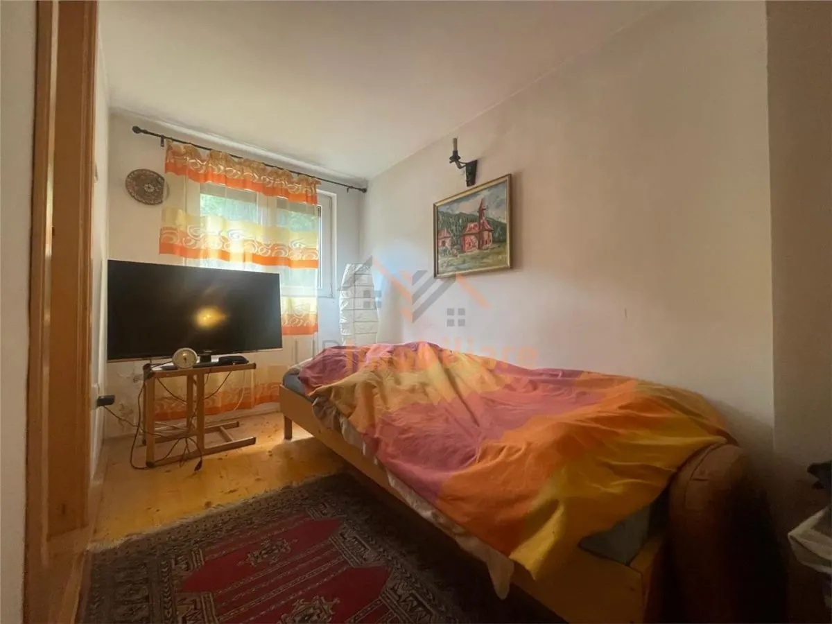 CASA DE VACANTA | 6 CAMERE | COADA LACULUI | BIHOR - foto 7