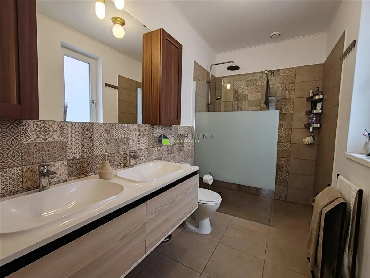 Casa individuala, moderna , cartier Izvor - foto 13