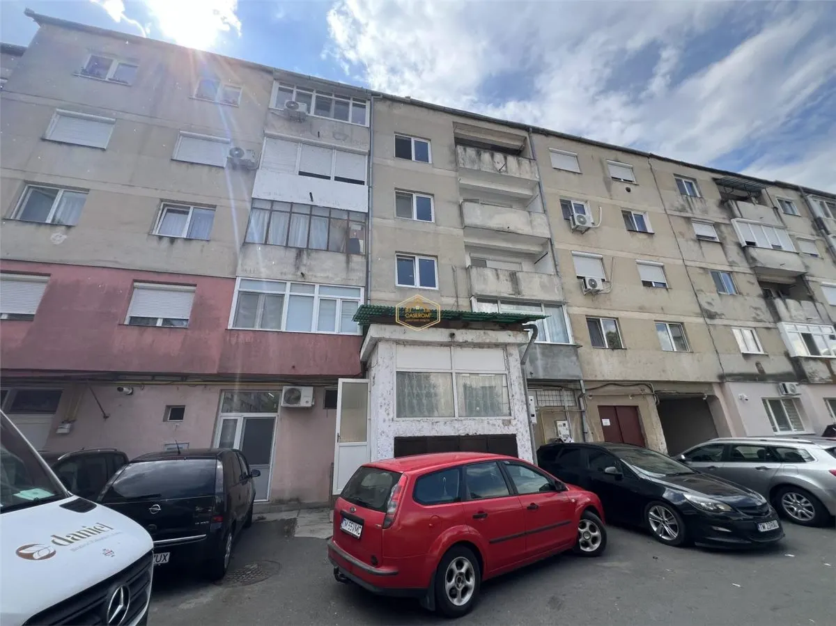 Apartament 4 camere | Etaj 1 | Micro 16 - Aleea Universului - foto 18
