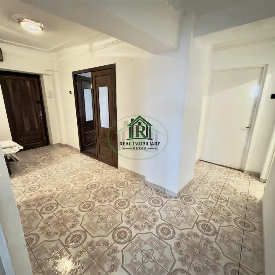 Apartament 3 camere Unirii - Centru Buzau ! - foto 2