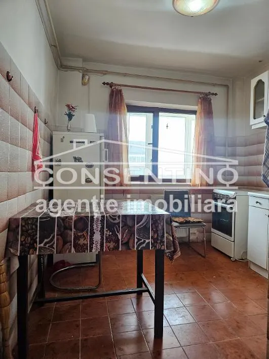 Se vinde imobil cu 2 camere , liber , pret 67900 - foto 4